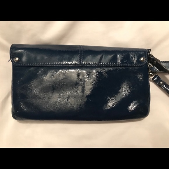 Coach wristlet - Picture 4 of 8